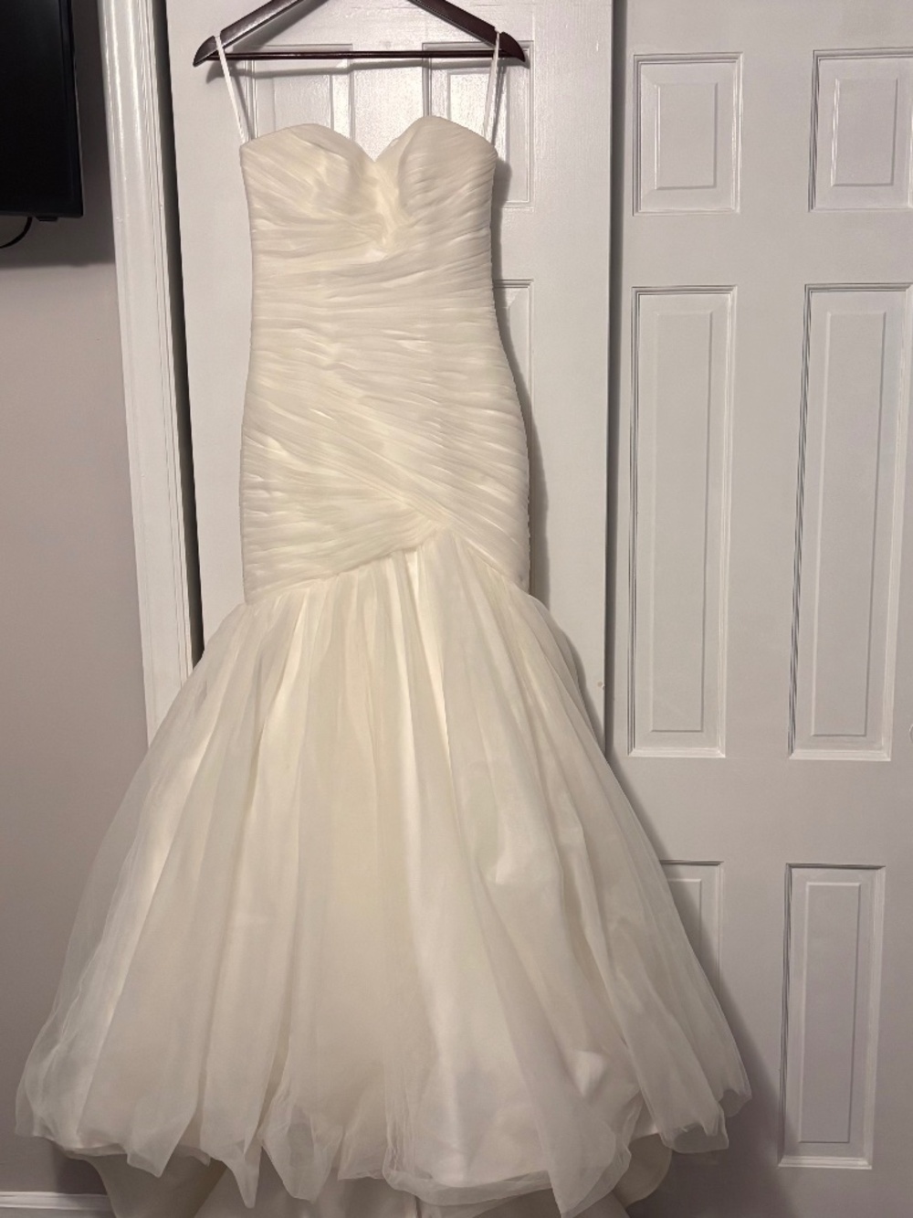 👰‍♀️ Timeless Strapless Mermaid Wedding Dress